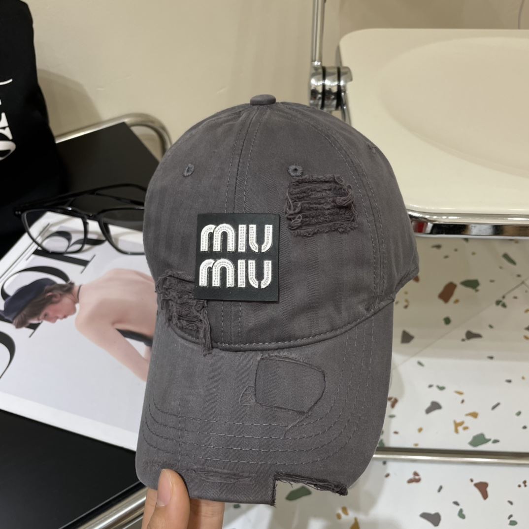 Miu Miu Caps